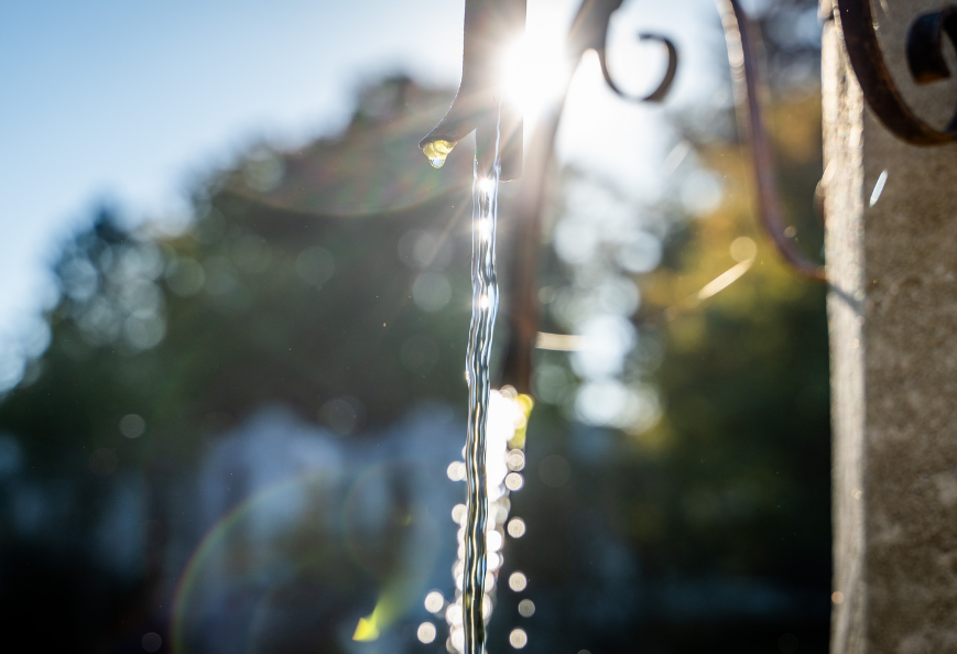 Artesisches Wasser
